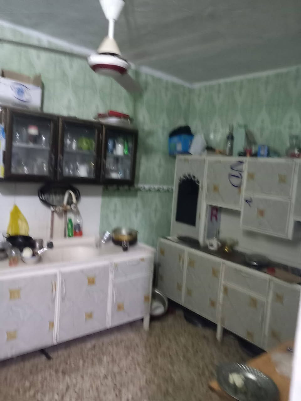 السلام عليكم 

🏡 للبيع – منزل في الناصرية / الصالحية

فرصة مميزة لامتلاك منزل في منطقة سكنية هادئة، بموقع ممتاز قريب من شارع القائد. الصالحية

📍 الموقع: الناصرية – الصالحية – قرب شارع القائد 

📐 المساحة: 200 متر
📏 الواجهة: 10 متر
الطارمة : 20 متر
🗺️ الخارطة: رقم (1).

مواصفات المنزل:
✅ طابق واحد
✅ غرفتان
✅ هول
✅ ديوانية
✅ مطبخ
✅ كلدور (ممر)
✅ حمام
✅ صحيات خارجية

مميزات الموقع:
⭐ منطقة سكنية هادئة ومريحة.
⭐ مدارس ابتدائية ومتوسطه واعدادية قريبة يمكن الوصول إليها مشيًا على الأقدام.
⭐ مجمعان للمواد الغذائية قريبان من المنزل.
⭐ جميع الخدمات الأساسية متوفرة.

💰 السعر  : يرجى التواصل على الارقام او الخاص

📞 للتواصل والاستفسار:
***********
*********** ناصرية, ذي قار
