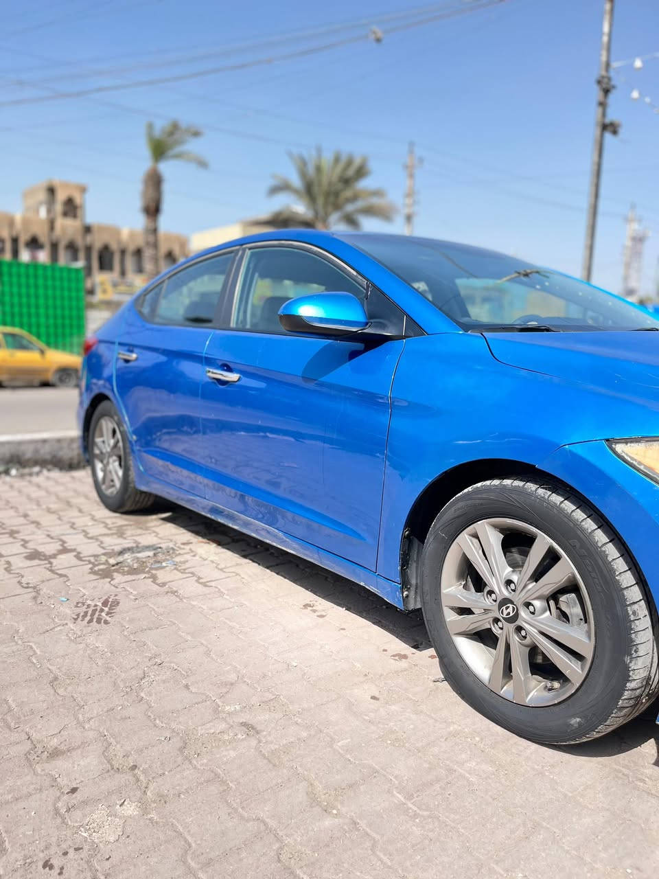 سياره البيع والشراء يتصل مكاني بغداد عل وتساب متواجد ***********
