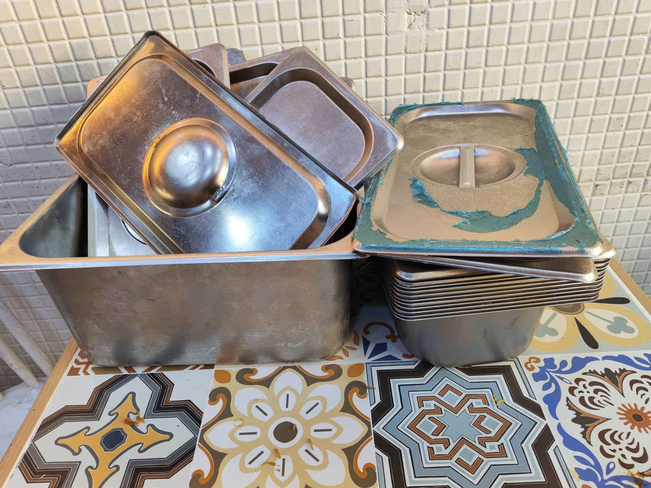 بلانكو سل ستيل للبيع جدد استخدام قليل كلش الصغير وياهن قباقتهن العدد الصغير 10 والوسط واحد ***********
