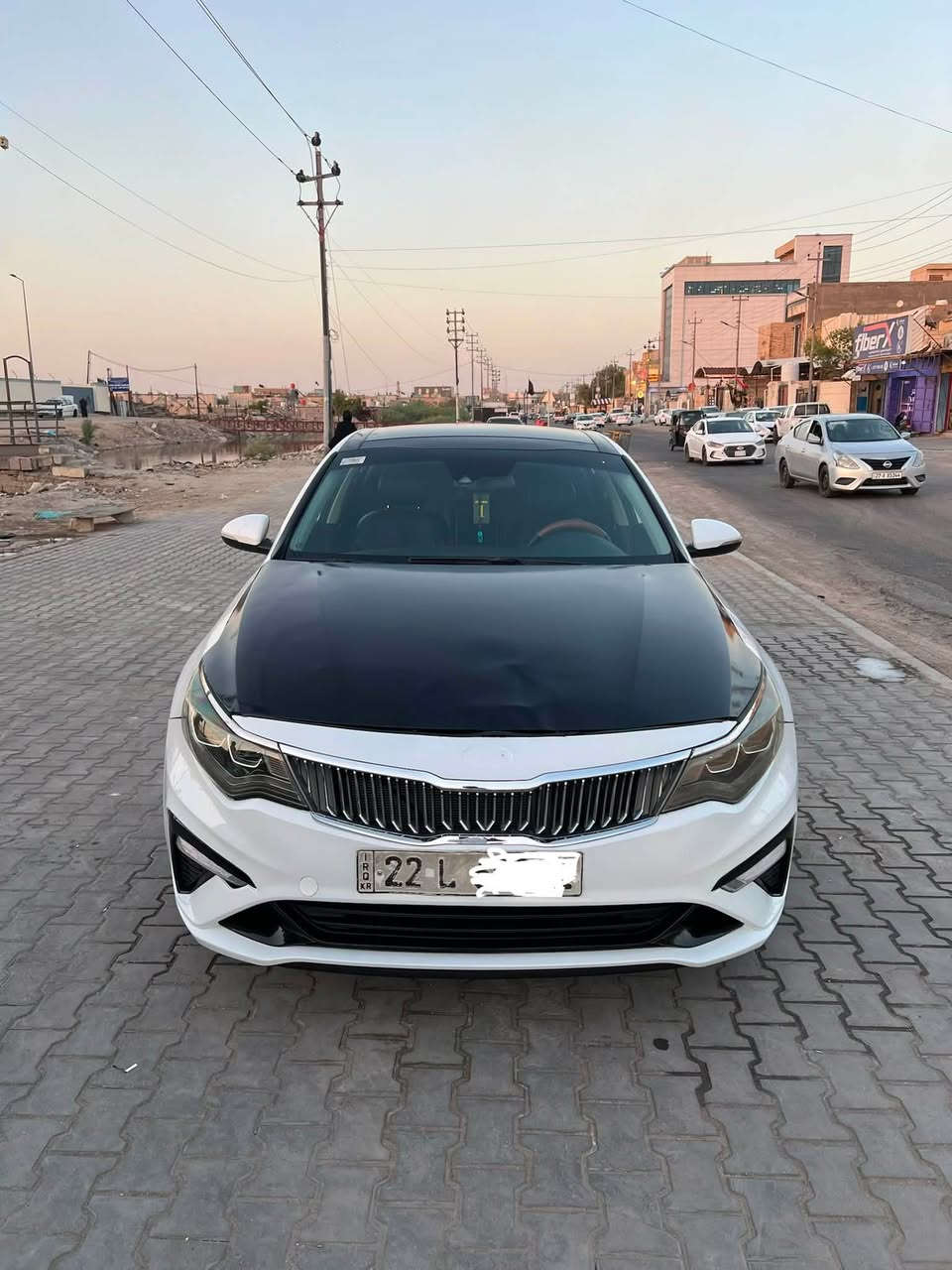 السلام عليكم ابتيما مديل 2019 فول مواصفات للأخير 
بنوراما خمس كامرات بصمه اربيل تحويل شوكت ماتريد 
حادثها بنيد فقط والباقي مكفوله كامل ومحرك 1600 تيربو
ماشيه 95 للستفسار اكثر انتصل وتدلل سعرها 133 وبيها مجال 
موقعي البصرة 
***********
