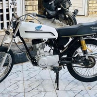 دراجه بدون للبيع السعر ٥٥٠ وبيها مجال الشراي يراسلني فقط واتساب0776381...