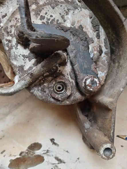 سلام عليكم
#غراض تفصيخ جديد ونضيفة 
جعمقة مال ستيرن 
باور ستيرن بورين
هوك خلفي وسبير. 265/75/16 بي تاير ياباني جديد
مكاني ناصريه
***********
