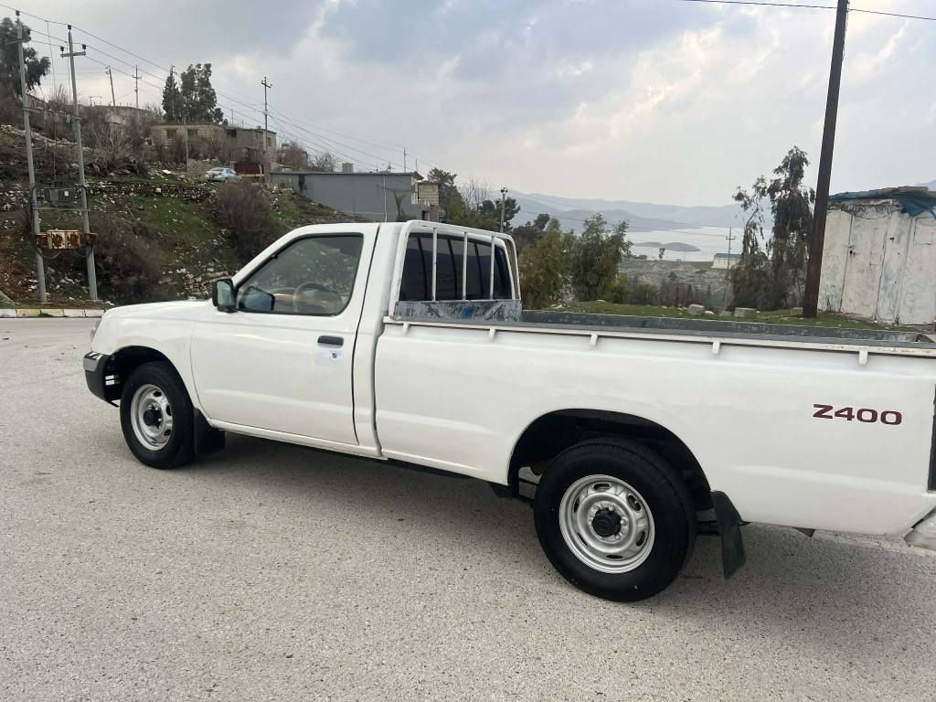 سەرەتا بەناوی خوا نیسان 2001 سی پارچەی بۆیاغە من بە کامل بۆیاغ ئەفرۆشم گیروم مەکینەی بەشەر مەکینە تازە تەعمیرە چوار تای تازەی لەژیرە ئارمی هەولیرە پاوەرە سەریارە خاوینە ئی مالی خۆمە بەس ماشااللە دەویت ژمارە موبال *********** دار بنديهكان, السليمانية
