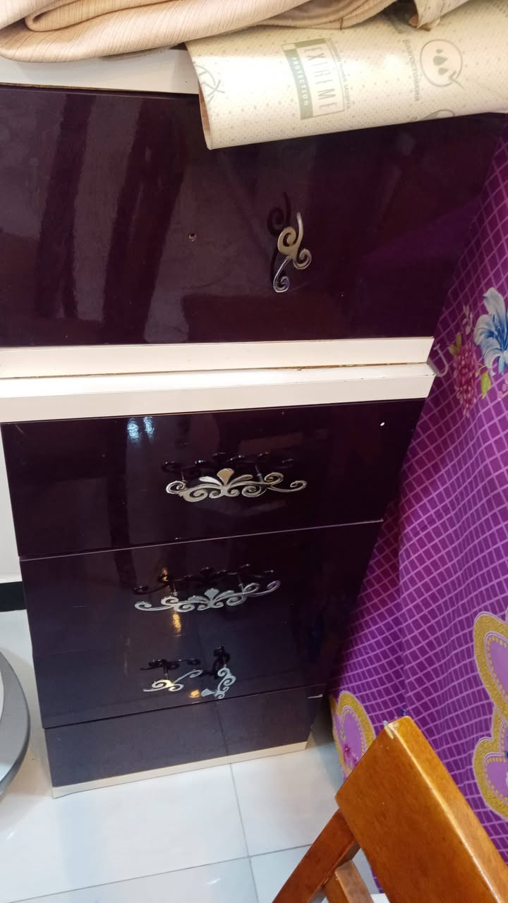 السلام عليكم عندي غرفه نفر واحد للبيع


**إذا كنت صاحب هذا الإعلان وتريد حذفه لأي سبب، رجاءا أرسل رسالة إلى الدعم الفني**