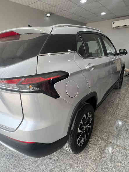 السلام عليكم شوفر جروف
موديل 2023
فول موصفات 
بريم بنور رامام 
حساس تحكم ستيرن 
بصمه كامره بيه موصفات 
بيه موصفات هواي 
***********
