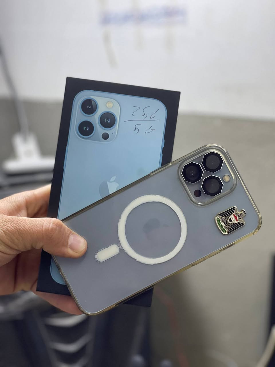 ايفون 13برو ماكس جهاز جديد شخط واحد مابي مامفتوح ذاكره 256 بطاريه 91 السعر 725 وبي لاتصال ع هاذه الرقم *********** مكاني ديالى الخالص
