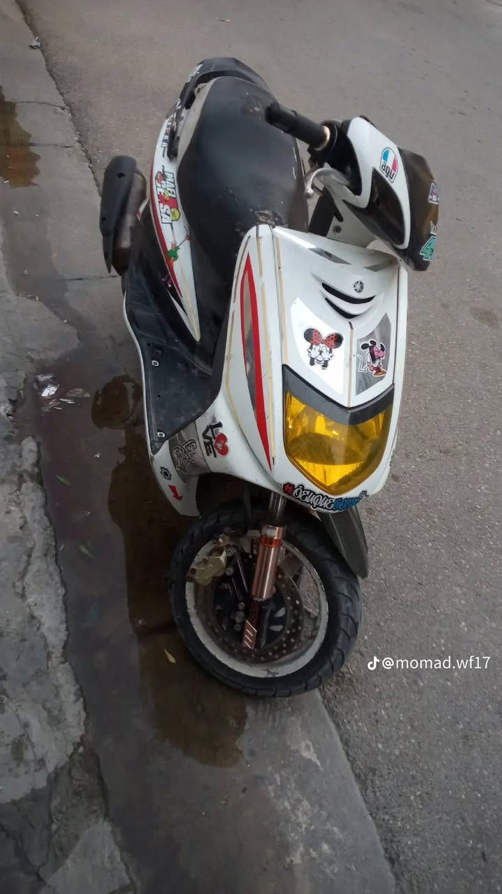 سلام عليكم سكنس نثيه مكينه محفوره 63جانت سابقا وحاليا 59كابريتر قفاز وبيه كلجات رياضي دراجه غلاف كشن جديد وصلنصه صجميه ماكو بيه كفراته موجوده دراجه ابيع كوم حديد او مراوس ب عدله أو فورزه دراجه حلوه وقويه مال تعليك رقم***********
