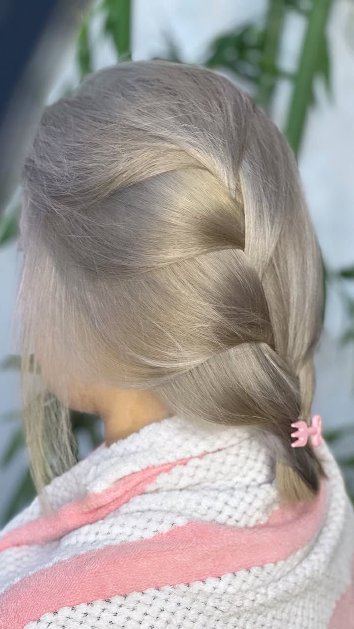 صالون نيولوك مقابيل مشتل وهاب شارع حجي سليمان.
 *********** مفتوح الصالوون يوميا من ٩ صباحا الى  ٧ مساء  تفضلو بدون حجز

مسابقه اكثر متفاعله  شارك المنشور راح تفوز ويانه باجر بل ليل اعلن فائزة  بلشووو بنات صالون  نيولوك مقابيل مشتل وهاب شارع حجي سليمان.
 *********** مفتوح الصالوون يوميا من ٩ صباحا الى ٦ مساء  تفضلو بدون
