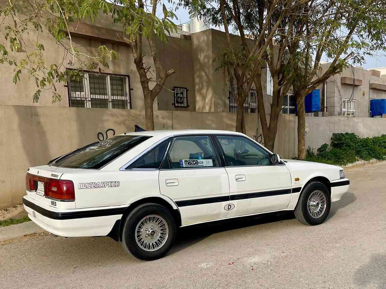 MAZDA 626 هاج باك (جنطه) 8وبخ
كير عادي سياره خير من الله حداديه كله ابشرط 
كهربائيات كله شغاله كله ابشرط موديل 1991 رقم ديالى كوبون بانزين بيه تحويل مباشر 
سعر 38 وبي مجال مكان كلار للأتصال
*********** /***********
