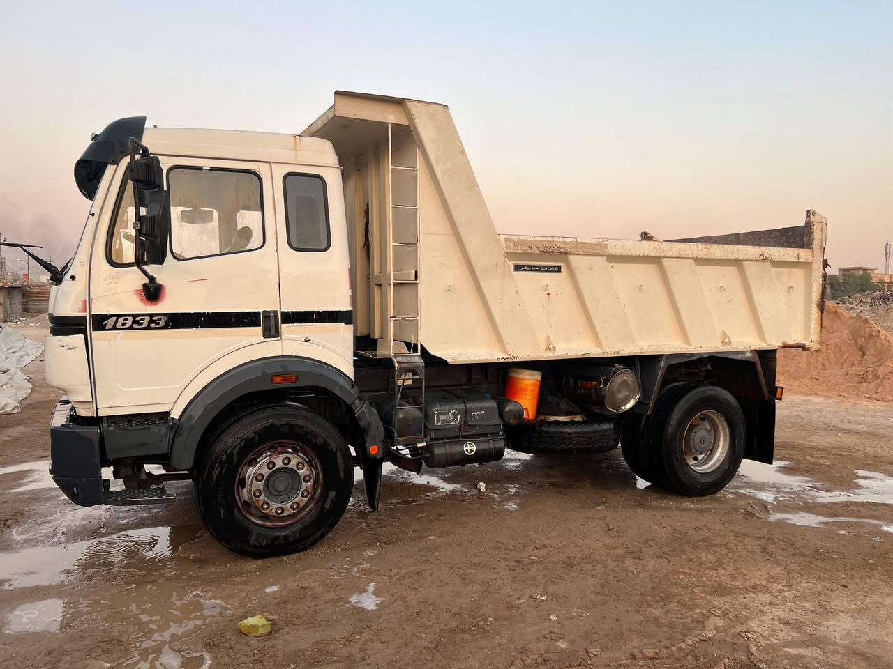 تك للبيع مارسدس  البي قلاب مكينه خير من الله لاتنقيص ولاتبخير كير كهربائي 155 فافون  قماره جوبلس من وره ربطه 
قماره بلاديه شاصي 18 باج بطن دبل شاصي  بدون صبغ لقماره  رقم دياله انكليزي الجديد باسمنه   مكلف ب النشر شراي يتصل ويدلل رقم صاحب السياره  ‏‪0771 123 9339‬‏
