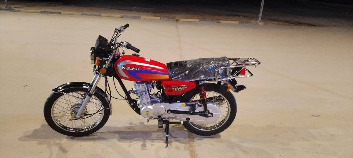 سلام عليكم دراجه شلامجه شاصي ١٣ أوراق اصولي أوراق كامله
الدراجه بعدهه عل سحك بدهن الشركه مكاني ديوانية مركز ***********
