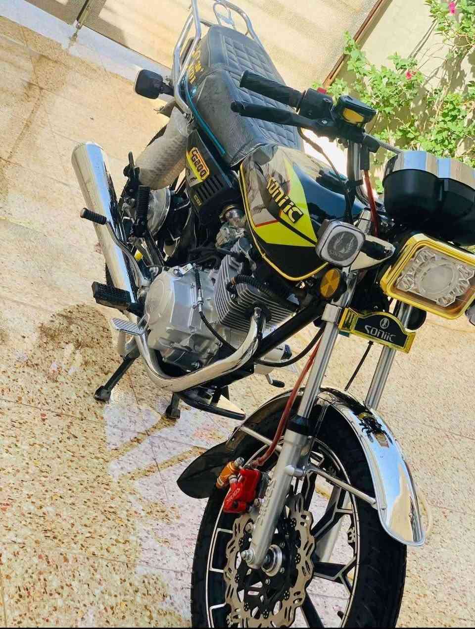 دراجه للبيع موديل 2024 شكل ل25 محرك 200c  سعره 650وبي مجال للستفسار***********
