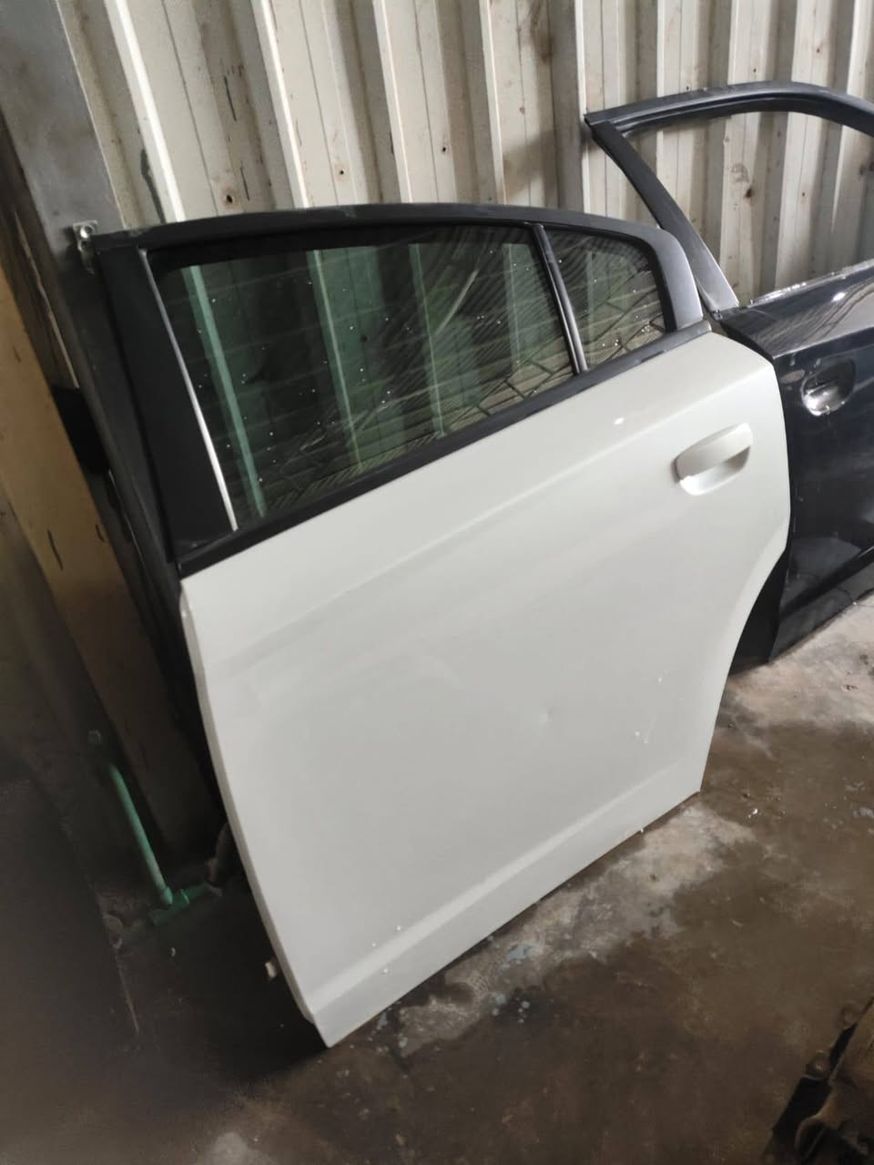 صفيه مخزن بيبان جارجر اوبامه من 11لل19كاملات مو فارغات باب ب50الف جمله ومفرد باب 75 جوه السوك 
للعلم البيبان لا رصعات ولا عراقيات بيبان حلوات ونضاف بنيد 2010 جارجر اوبامه موجود 
***********
***********
ثنينهن بيهن واتساب
