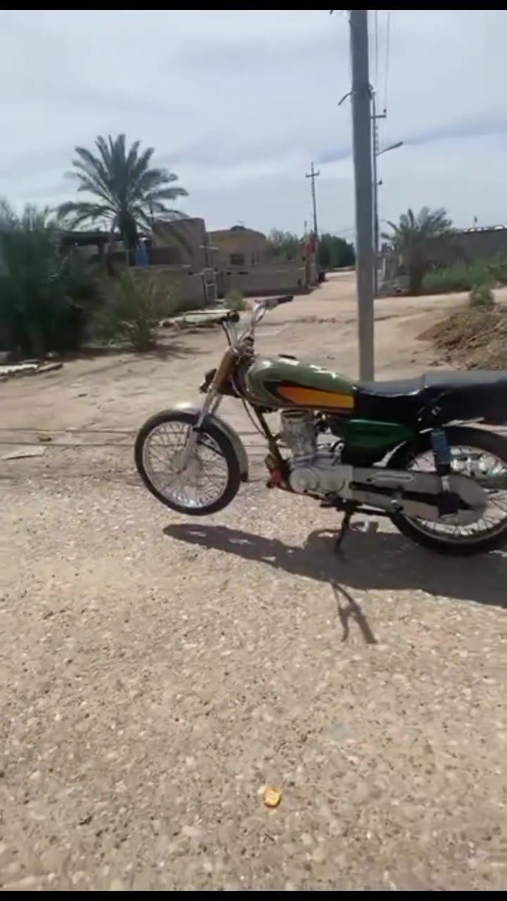 مكلف بل نشر ***********
سلام عليكم دراجه نامه شلامجه محرك وشاصي دراجه تعمير موديل 25 محرك ما مفتوح دراجه ادوات دراجه ما متعوبه نضيفه سرعه ومعدل تاكل لكاع سعره 550 وبيه مجال
