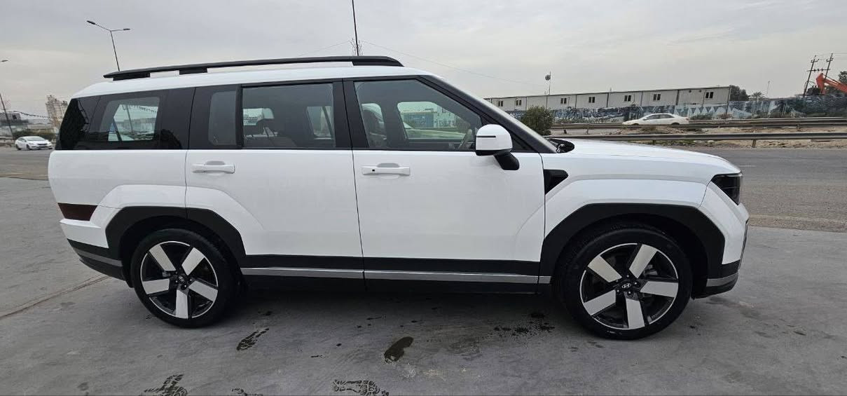 هونداي سنتافي 2024 ( خـليـجـي )
لون ابيض صدفي  محرك 2.5 تيربو
داخل لون جملي 
شاحن لاسلكي 
كامره خلفيه 
حساسات اماميه وخلفيه 
3وضعيات قياده
شفتات بل ستيرن
طي المقاعد خلفيه كهربائي 
شاشه  عدادات دجتل
شاشه اماميه كبيره 
لايت عدستين
ويل حجم 19
صندوق كهربائي 
المري. الاماميه AUTO
محرك كير شرط مامفتوح 
سيارة حيل نظيفة 
سيارة مابيـها دينار مصرف كامل من كل نواحي
ماشية 20الف
السعر 258 وبيها مجال 
مكانها بغداد الدورة 
رقمي ***********
