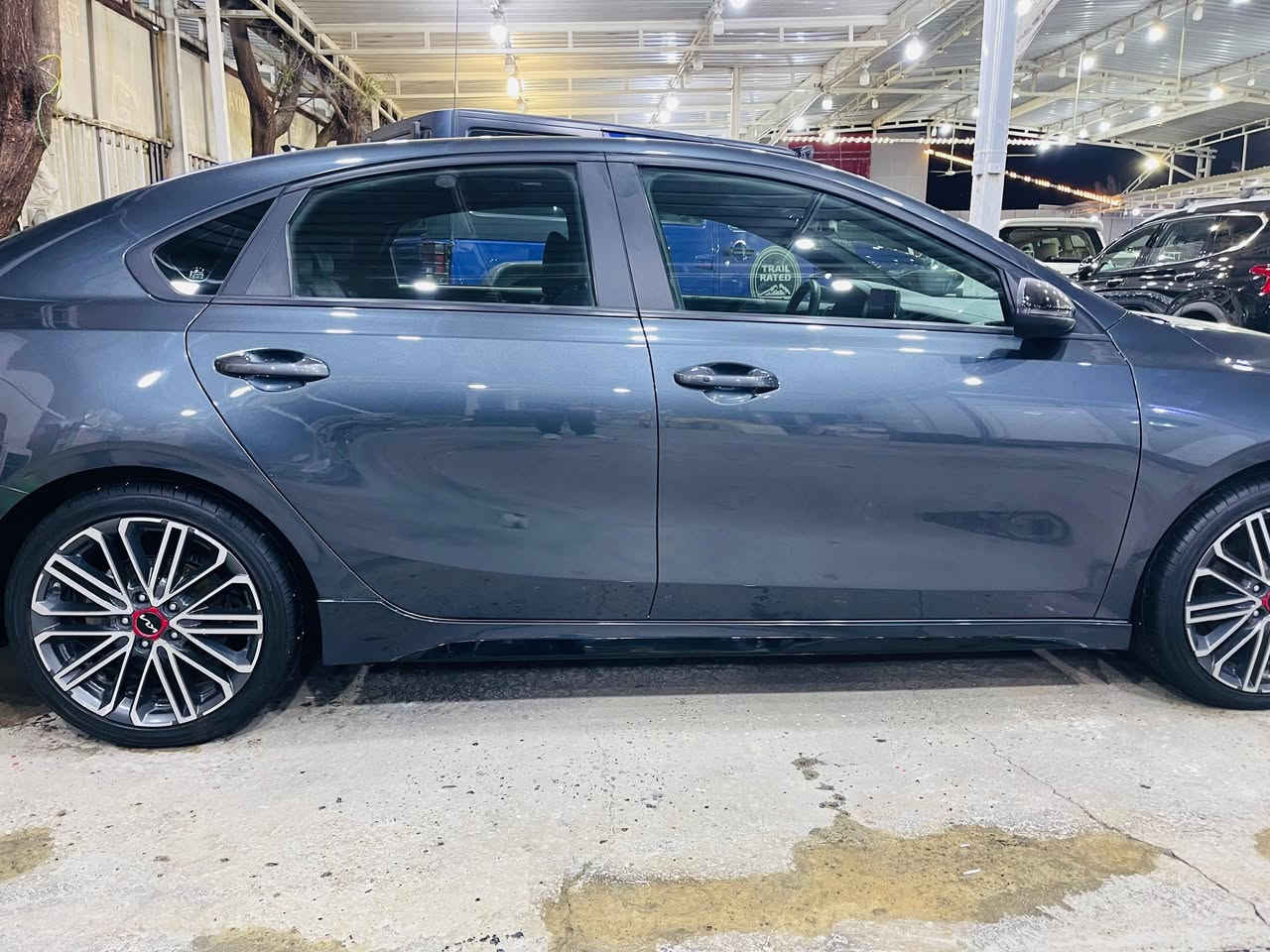 سلام عليكم 
كيا فورتي جيتي 2023( كير عادي كير عادي)
للبيع 
السعر ١٣٧ وقابل للتفاوض
بدون رقم
حادثها كلش خفيف وراجع بارد فقط جاملغ ايسر امامي
واشارة لايت الايسر عطلانه لايت شغال
بوليش نانو سيراميك
محرك 1600 تيربو
*شاشه استقبال
شاشة كار بلي ابل
شاشه اعطال
تبريد قطعتين
كشنات جلد GT تدفئة تبريد كهربائي
رادو امامي خلفي
كاميرا خلفي
لون رمادي غير محدد
تحكمات استيرن
بصمة تشغيل
بصمه ابواب
مكان السياره بغداد
***********
