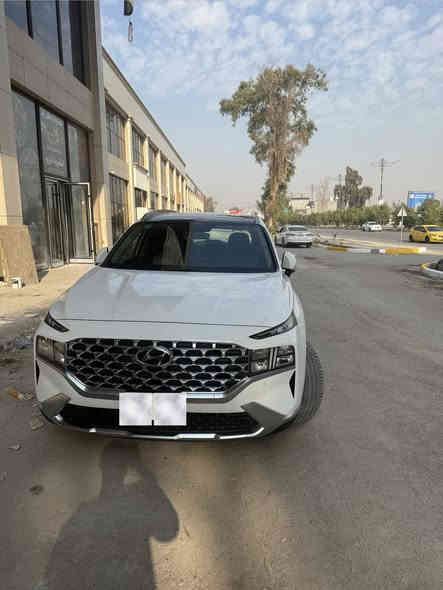 سلام عليكم 
هيونداي سنتافي 2023  خليجي فول مواصفات 
بصمة 
بانوراما
نضام ترحيب ( من تقترب عالسيارة تشتعل انارة بالمري وباليدات )
ليد امامي + خلفي
كراسي كهرباء
كير بيانو 
تبريد شاشة
اشاير بلمري + مري كهرباء
جنطة كهرباء
اوتو هولد
سايد بريك دكمة
درايف مود 4 وضعيات
كامره خلفية
ويل 20 كبير
شاشة نفكيشن ويوتيوب وكار بلي( اندرويد)
مانع انزلاق
كروز سرعة + مثبت سرعه
جام اوتو 4
3 قطع تبريد
7راكب
بردات ابواب خلفية
منافذ usb
شاحن وايرلس
مكينة V6/3500
السيارة جديدة جدا ورقم بغداد ومكفولة من الصبغ والفتح والتبديل ماشية 30 الف 
السعر 31,000$ يعني 3 شدات و10اوراق
عالماً صاحب السيارة عايش بالمانيا واكثر الاحيان السيارة جانت بالكراج ومچودرة حيل معتني بيها 
رقم صاحب السيارة ***********
