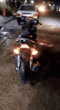 شباب دراجه جيتي ار دراجه خير من الله نكره بكل وقت مكينه ناعمه كهربائيا...