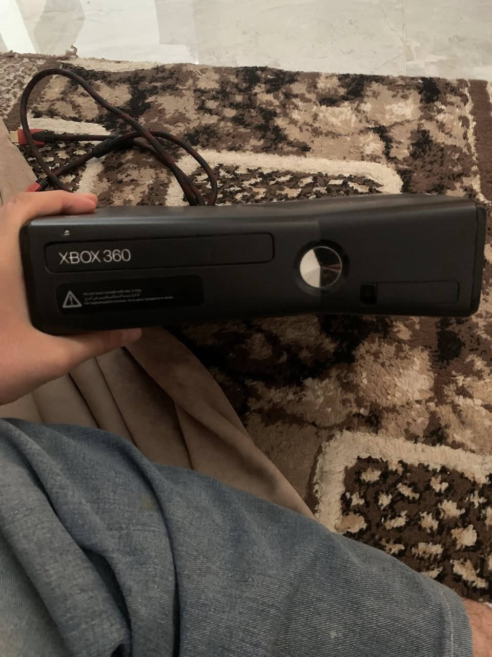 Xbox 360
للبيع سعره 100 وبي مجال بسيط 
الجهاز ممهكر يعني بكيفك تريد تهكره وتحط ألعاب لو تريد تشتريله أقراص 
ويا جويستك وملحقاته كامله
للتواصل خاص 
مكاني بغداد الحارثيه


**إذا كنت صاحب هذا الإعلان وتريد حذفه لأي سبب، رجاءا أرسل رسالة إلى الدعم الفني**