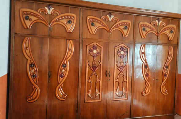 السلام عليكم كنور نضيف أو شغل درجة أولى سعره ٢٤٠ ألف بغداد الارفلي شارع السجه الشراي يتصل ***********
