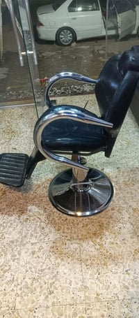 كراسي • عدد ٢ • استعمال شهرين