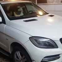 مارسدس ML350 موديل 2013 فورماتيك وارد كندي حادث نسبة غرق يعني بدون ضرب...