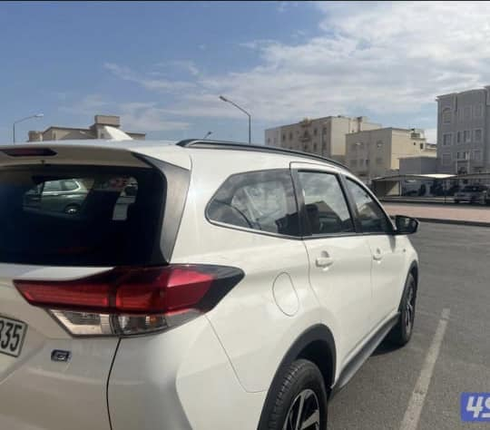 تويوتا راش TOYOTARUSH 2023
ماشية 25 الف كيلو للبيع  

المواصفات: خليجي شركة الساير رقم 17 مثنى 
محرك 1500 سلندر 4 DUAL VVT-i 
تحكم استيرن
نظام اقتصادي الوقود ECO
نظام مانع انزلاق ABS
نظام الثبات الإلكتروني ESP
كير اوتوماتيك
داخل لونين
تبريد خلفي منفصل
ترايش نيكل
سبعة راكب
ستة ايرباك
حساس خلفي
اشارة بالمري
لد نهاري
لايت زنون(عالي+ناصي) LED
بك لايت LED
بك لايت ضبابي
خمسة ويل كب
ويل ١٧
مدخل
‏BLUETOOTH 
‏AUX
‏USB
‏CD

السعر 185$ ورقه
***********
