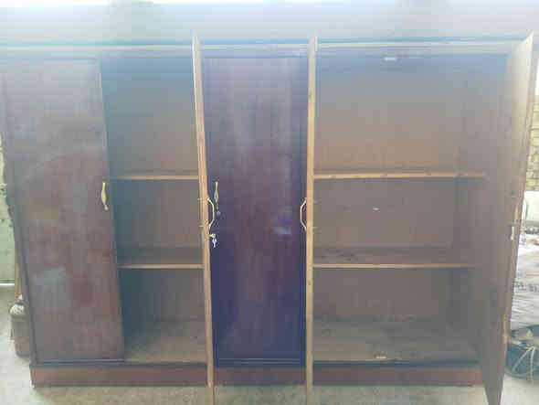 كنتور ابو 5 تزكام ضهر جرجوبه 
للبيع سعر 325 وبي مجال 
العنوان العزه القديمة 
***********
