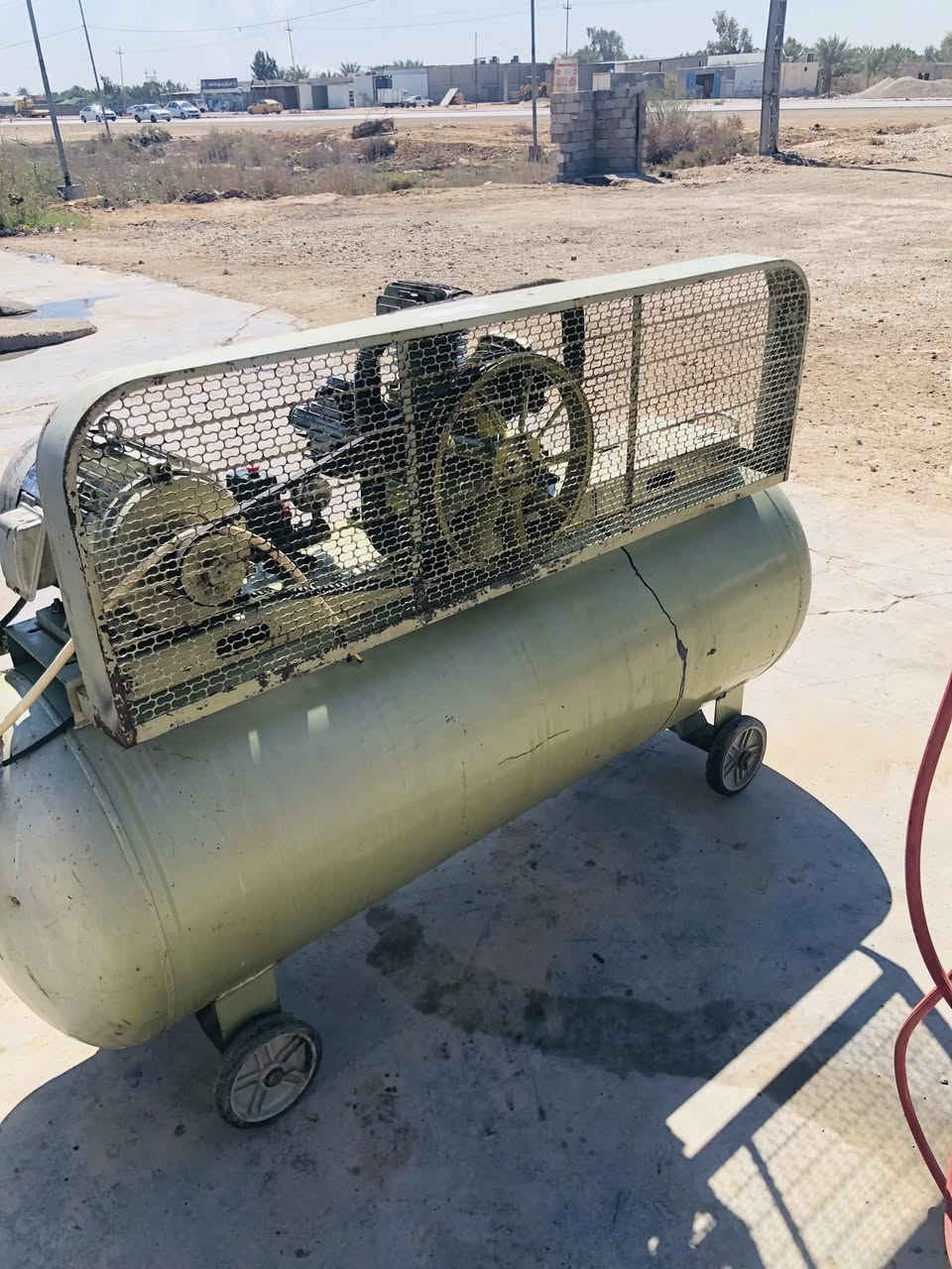 غير متواجد على فيس 
***********
