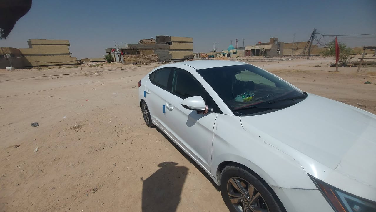 النتره  2020  وارد أمريكي   حادث  3قطع  2جاملق 
وبنيد بدون دواخل 
   مكانها  بل النجف
مكينه  2000دوش
السياره  خير من الله 
ماشيه 130الف
السعر       125 مجال   قليل
ه***********   
 الخاص    ماكو   
تعجبك     اتصل

