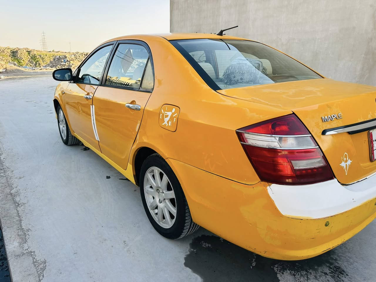 جيلي موبل 2012 رقم بغداد كير محرك بلادي كير عادي محرك لاصرف ولا بخار تبريد شغال تدفئه شغاله جامات كهربائي قفل مركزي ABS كهربائية كله شغاله صدر خلفي شرط بدون ضرر سيارة جاهزه وللاستفسار ازيد هاذه رقمي (***********) و (***********) سعرها 36 $
