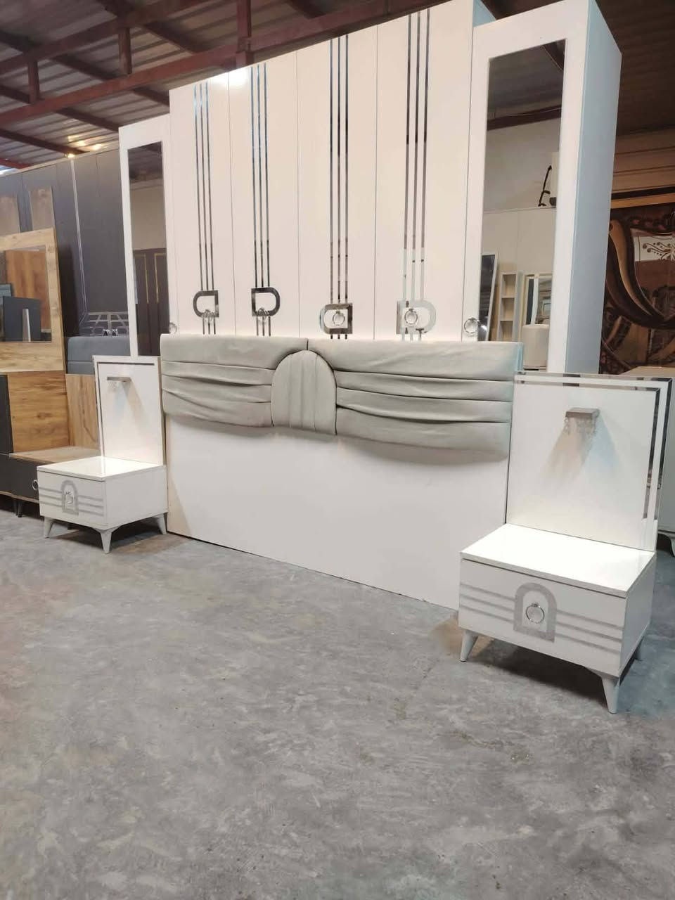 غرفة نوم مستعملة🇹🇷
نضافة95 ٪💯
عدد القطع / 5 
نضام / أبواب 💢 
سعرها / 500 💸
شد ونقل داخل بغداد مجاني🚛
يوجود توصيل محافضات 🚛


**إذا كنت صاحب هذا الإعلان وتريد حذفه لأي سبب، رجاءا أرسل رسالة إلى الدعم الفني**