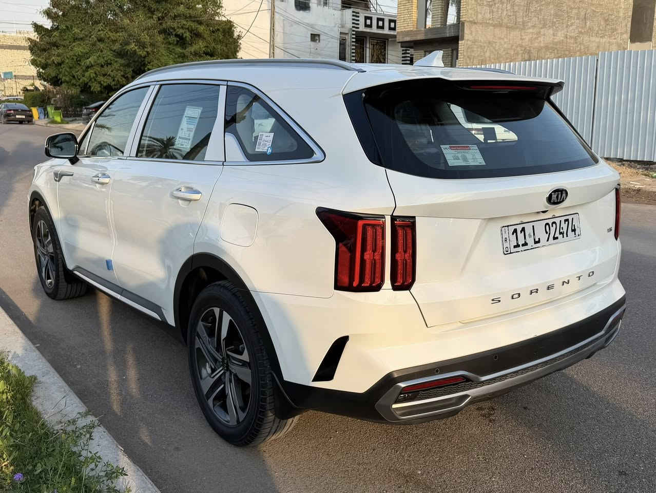 السلام عليكم 
للبيع كيا سورنتو 2021 خليجي كفاله من الصبغ والتبديل 
بارد بسيط فقط بالباب ماشيه 48 سياره كلش جديده محرك 6 سلندر فول مواصفات عده البانوراما رقم بغداد باسمي مكاني بغداد السيديه للاستفسار اكثر اتصل 
+964 770 180 8310


**إذا كنت صاحب هذا الإعلان وتريد حذفه لأي سبب، رجاءا أرسل رسالة إلى الدعم الفني**