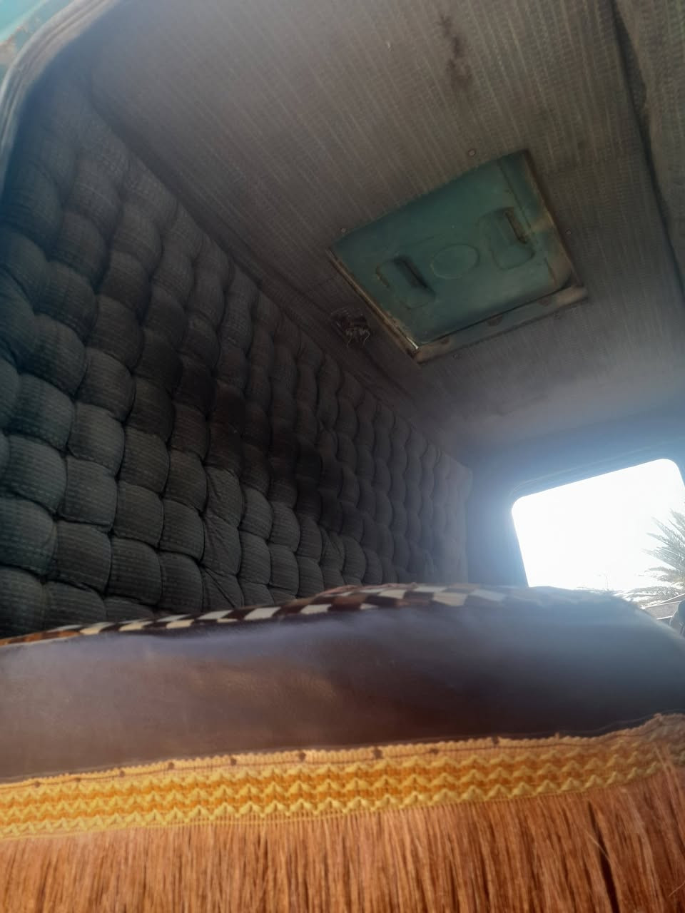 ياالله السلام عليكم ورحمة الله وبركاته تك للبيع موديل 75 أبلادي قلاب شاصي مكفول من الفطر وصبغ بدي قجمه ألماني تخم تاير مكينه8 بيه خيط بخار بدون تنقيص كير ٢٥ أكسل جيف بسمي أبيع أنكليزي رقم أنبار السعر 145 مكان بابل الحله رقم التلفون ***********
