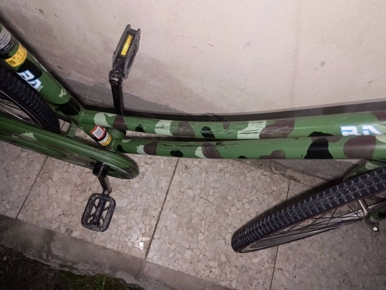 سلام عليكم "

بيسكل حشداوي نضيف وأغراضه كلهن موجودات ونضيفات 

البيسكل للبيع والمراوس ( وتنطي فرق ) اراوس باي بيسكل والسعر بالخاص 

شخطاته خفيفه ومتبين 

رجاءاً اذا مو شراي لتطبلي خاص 

( ملاحضه انت تجيني )


**إذا كنت صاحب هذا الإعلان وتريد حذفه لأي سبب، رجاءا أرسل رسالة إلى الدعم الفني**