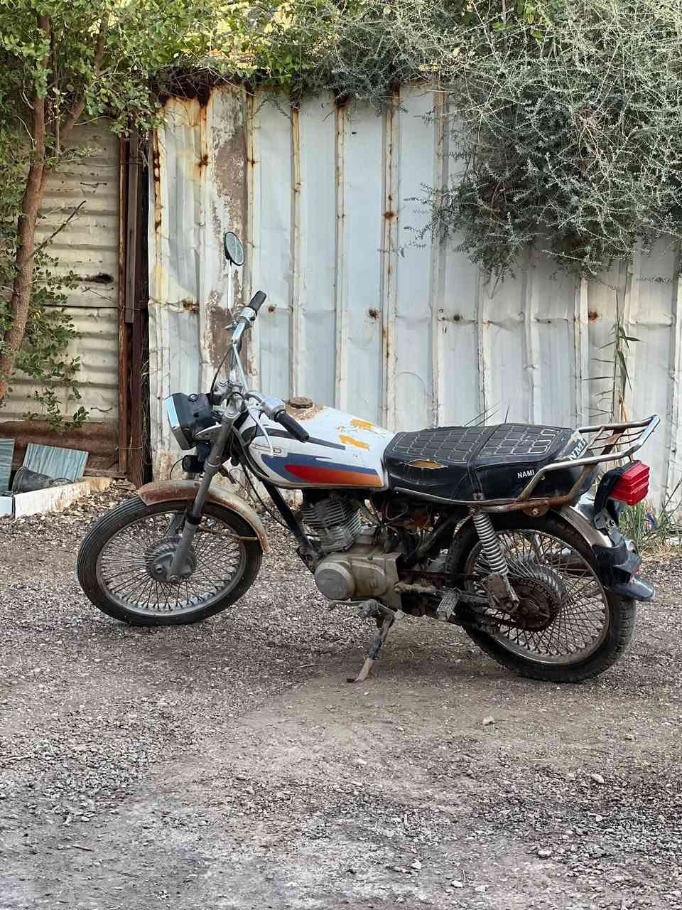 السلام عليكم دراجه اربعه كير شاصي تايكر اوراق ولمكينه نامه العنوان دوانيه طريق الدغاره قرب معمل طابوك السعر 350 المو شراي لا يتعبني دراجه مال جناي واحد تاخذه وجيبه 
رقم ***********
