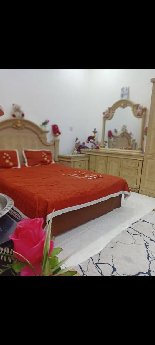 خرفه للبيع نضيفه   فقط عوزها شد عدل
السعر 110الف
للستفيار ***********
