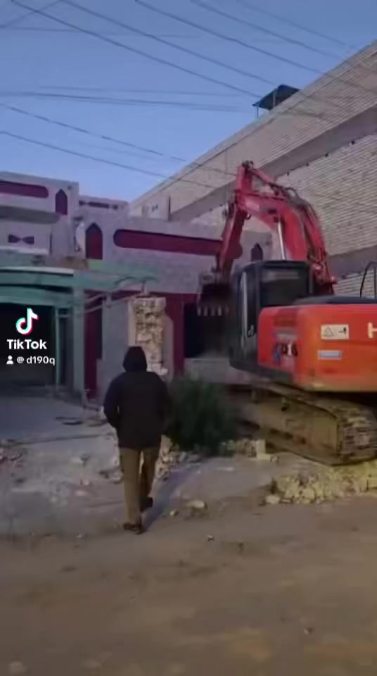 مرخصة مدير الكروب المحترم
السلام عليكم متواجدين لتفليش البيوت القديمة والبنايات 
ورفع الانقاظ وفرش السبيس وحدل الارض داخل كربلاء 
الاستفسار اتصال علئ الرقم او ارسال رسالة على الواتساب ابو علي  ‭0771 337 8248
