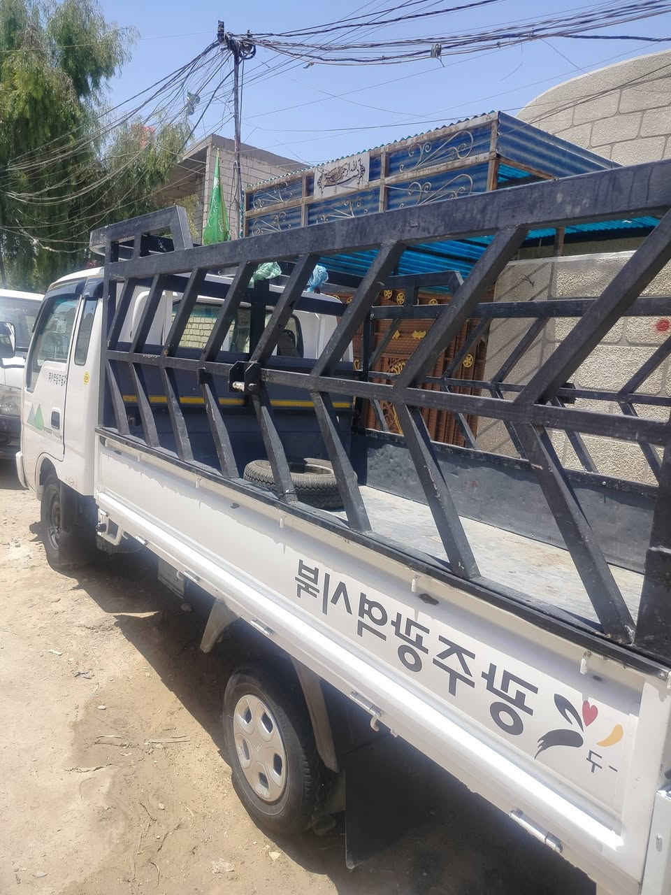 فونتيرا ٩٨ رقم بغداد الماني تحويل مباشر محرك كير اكسل شاصي رقم شاصي واضح كفالة صبغ حزام تخم تاير العنوان بغداد السعر ٦٠ بيها مجال قليل ***********
