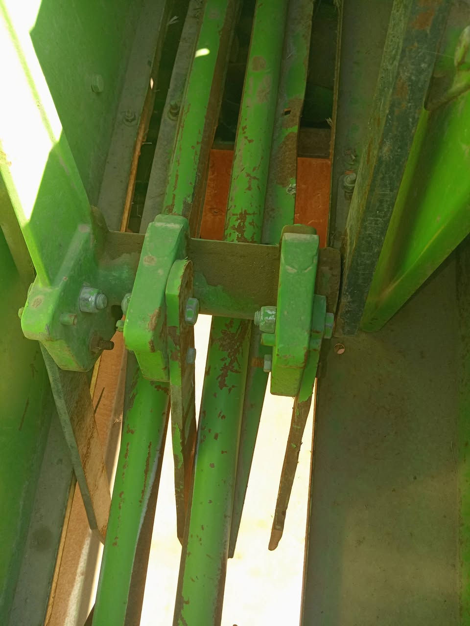 سلام عليكم البيع كابسه حجم 555 موديل ٢٠١٦ جاهزه الشغل رقم هاتف ***********َ كورك *********** سعر ٥ملاين وربع وبيه مجال الشراي
