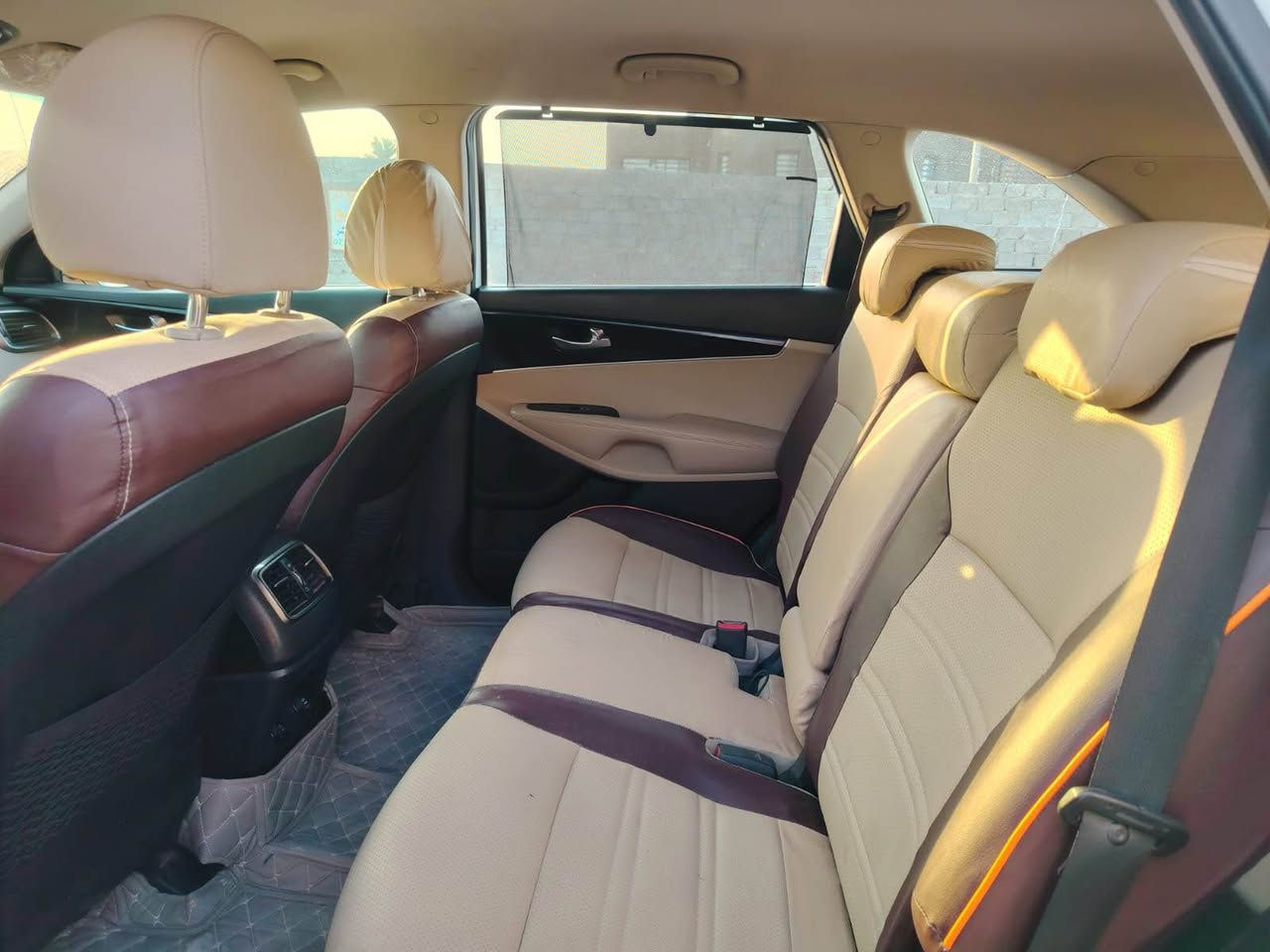 السلام عليكم ورحمة الله وبركاته 
كيا سيرنتو 2018 خليجي فول مواصفات كلش كفالة عامة
السيارة شكل ال 2020  السيارة كفاله من الدعامية للدعامية ماعدا رصعات خفيفه في باب واحد فقط الباب الخلفي  عددهن رصعتين ومرجعهن(بيدي ار )كفاله من الصبغ والشخط والبارد الحمدلله السيارة عدنه وعلى ايدنه من كانت زيرو تاريخ شراء السيارة 2018/1/3
ونعمة من الله السيارة. مواصفات السيارة 
مكينة 6 سلندر كفالة عامة 
لد امامي 
لد خلفي 
دبل لد في الدعامية 
مرايات شفط 
مساعد وقوف 
رادار امامي 
رادار خلفي 
حساسات امامي خلفي 
باب خلفي كهرباء + شفط
عدد المقاعد 7
كشنات جلد 
كشنات كهرباء 
تبريد وتدفئة كشنات 
شفتات استيرن 
نضام ايكو سبوت ونورمل 
شاشه كار بلي حجم كبير 
شفتات اسايرن 
تحكم استيرن + تدفئة استيرن
السيارة بيها هواي مواصفات 
وربي يرزق الي ياخذها 
رقمها اربيل تريد تحويل او وكالة 
مكان السيارة البصرة ابي الخصيب 
(علماً) السيارة ليس ملكي   انا مكلف بالنسر السيارة سيارة عمي الكبير  
سعر السيارة ٢٣٣ بيها مجال حك الجية 
رقم عمي رائد 

0770 052 7753

0780 127 8915 البصرة, العراق
