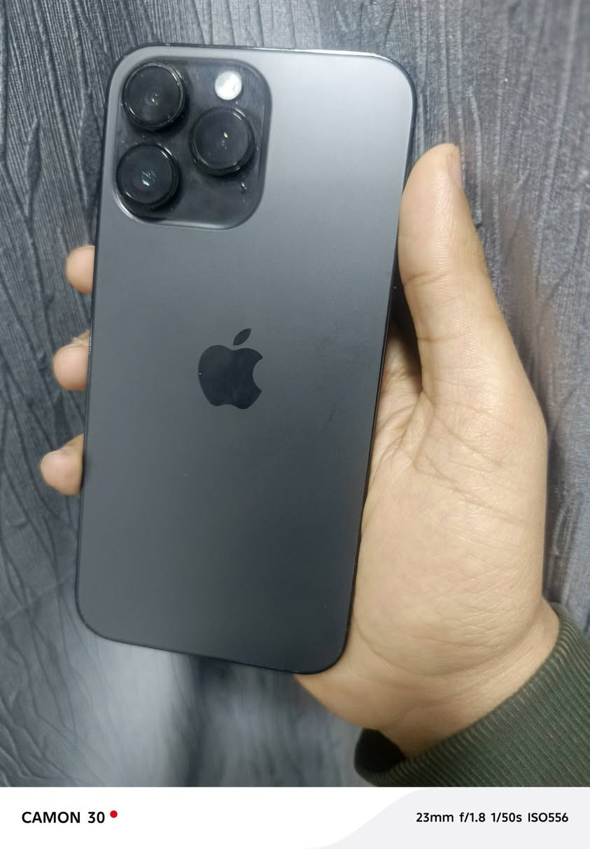 السلام عليكم للبيع ايفون ١٤ برو ماكس اسود ذاكره ١ تيرا  
بطاريه ٨٥
التلفون مكفول 
خطين التلفون عنوان نجف حي النداء السعر مليون و١٠٠ لتواصل ***********
