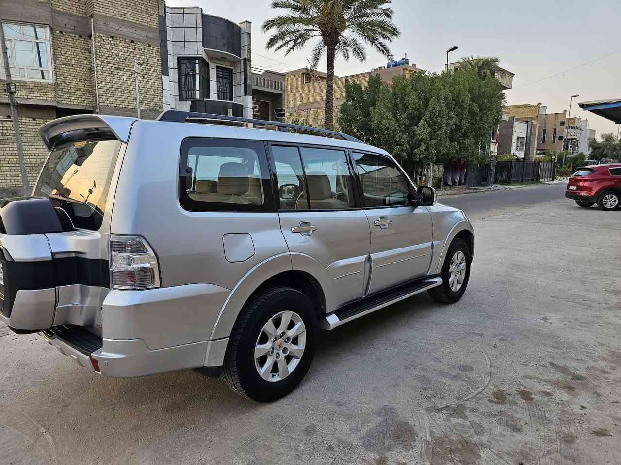 سلام عليكم
باجيرو خليجي كويتي وكاله مديل 2020 راس الارنب ماشيه 72   رقم بغداد الدولي الجديد باسمي محرك 6سلندر 3500 دفع رباعي فول تحكم استيرن دفع رباعي شاشه قلاب كامره خلفيه كامره اماميه مري شفط كشن كهربائي داخل مخمل اف وايت ثلاث قطع تبريد زراك لايت زنون عالي ناصي بلادي حساس خلفي لد نهاري برده صندوك خلفيه داخل مطعم صاج لون السياره سلفر السياره عل وضع الشركه كير محرك تبريد تخم تاير السياره جاهزه سويج عدد 2 ثلاجه بالجكمجه مانع انزاق ونحدار كروز سرعه مكاني بغداد سعر 220 بيه مجال رقمي ***********
