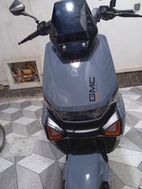6بطاريات والملف 2000 وبيه نضام  البك ستفسار وتساب 07776759028