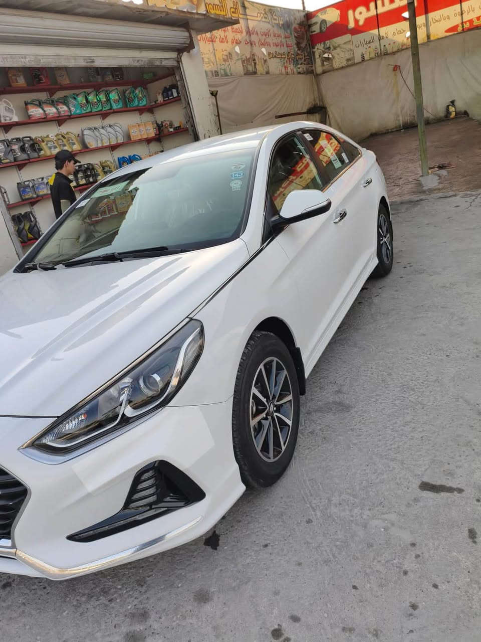 السلام عليكم سوناتا 2019 خليجي نص فول
مكينه 2400 السياره كلش جديده 
 رقم بصره تحويل ثاني يوم 
 السياره كفاله عامه حته دعاميات
تخم تاير. جديد باتري جديد 
تبريد شغال 100/100
حداديه جديده 
السعر :176
للاستفسار : ***********
الشراي يتصل غير متواجد على فيس

