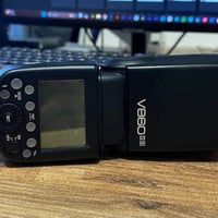 فلاش Godox V860II-S • متوافق مع سوني • مستخدم مرتين