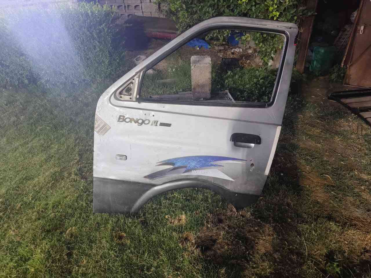 السلام عليكم بوب بريجو منغولي للبيع نضيفات بدون ابطاين ويدات داخليه السعر (150) ***********
