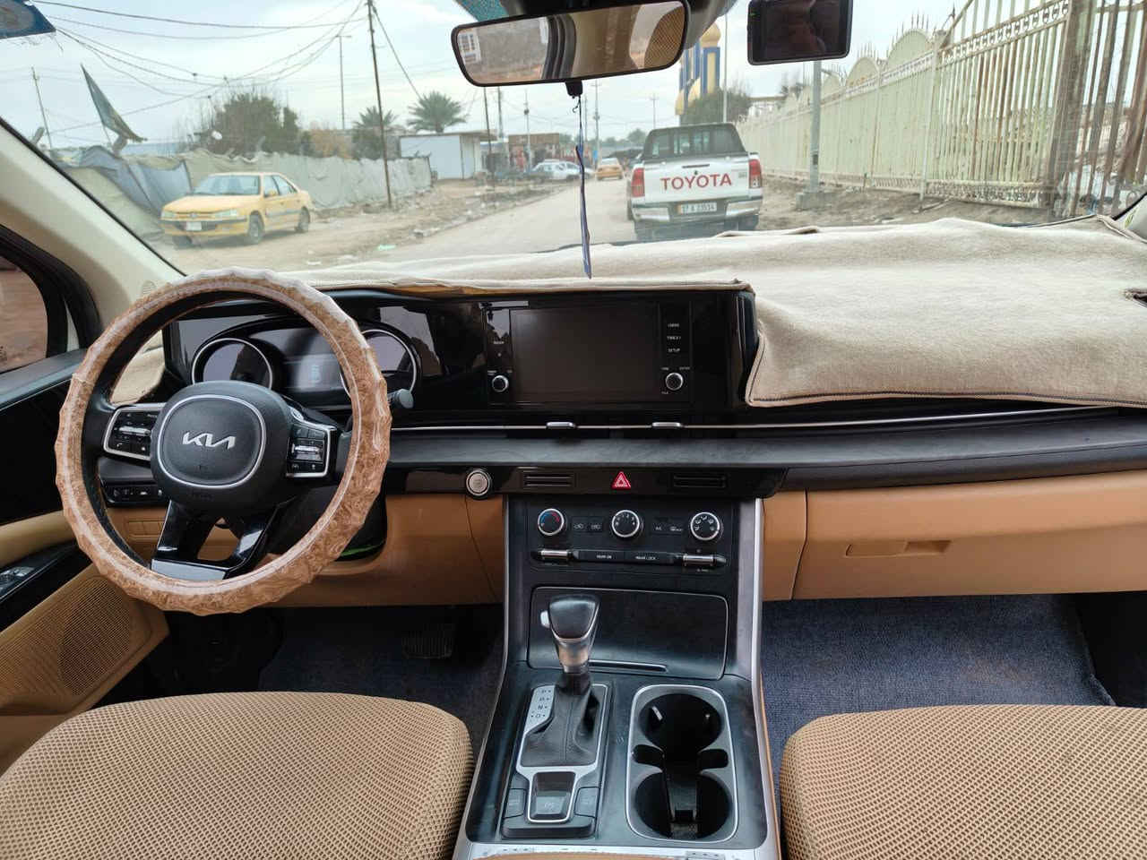 كرنفال
2023 للبيع رقم قادسيه 
حساسات أمامية وخلفية 
مري شفط 
كاميرا أمامية وخلفية وداخلية 
تبريد تدفئه كشنات 
قياده إليه 
تدفئه استيرن
بيبان السلايت ميكانيكي 
وغيرها من الكثير من المواصفات لم اذكرها للتفاصيل أكثر اتصل على الرقم *********** مكان السيارة الديوانية الحمزة الشرقي
