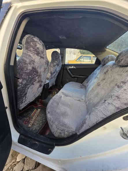 سلام عليكم
كيا سيراتو للبيع
 موديل 2012 خليجي  سيارة بسمي فتحة تحكم ستيرين شاشة  كير رياضي ٦نمر
 السياره غاز بانزين 
بيها صبغ احزام فقط 
السعر ٩٥ واليجي يشوفها بي خير ويدلل
للتواصل على هذا الرقم 
***********
مكان السياره بغداد منطقه الاعلام
