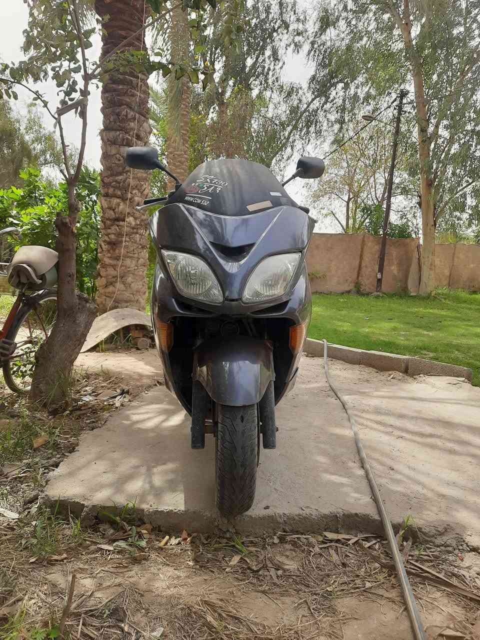 السلام عليكم هذه صفر ٨ للبيع كلشي شغال بيها بس مشكلتها الوحيدة الجويتر  مكاني حلة ناحية النيل ***********
